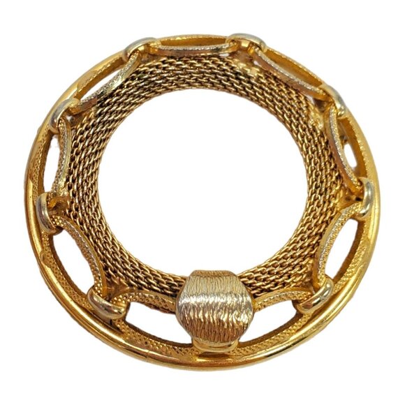 Vtg Round Mesh Chain Brooch Pin Gold Tone Nautical Circle Wreath Statement 2-1/8 - Picture 2 of 7